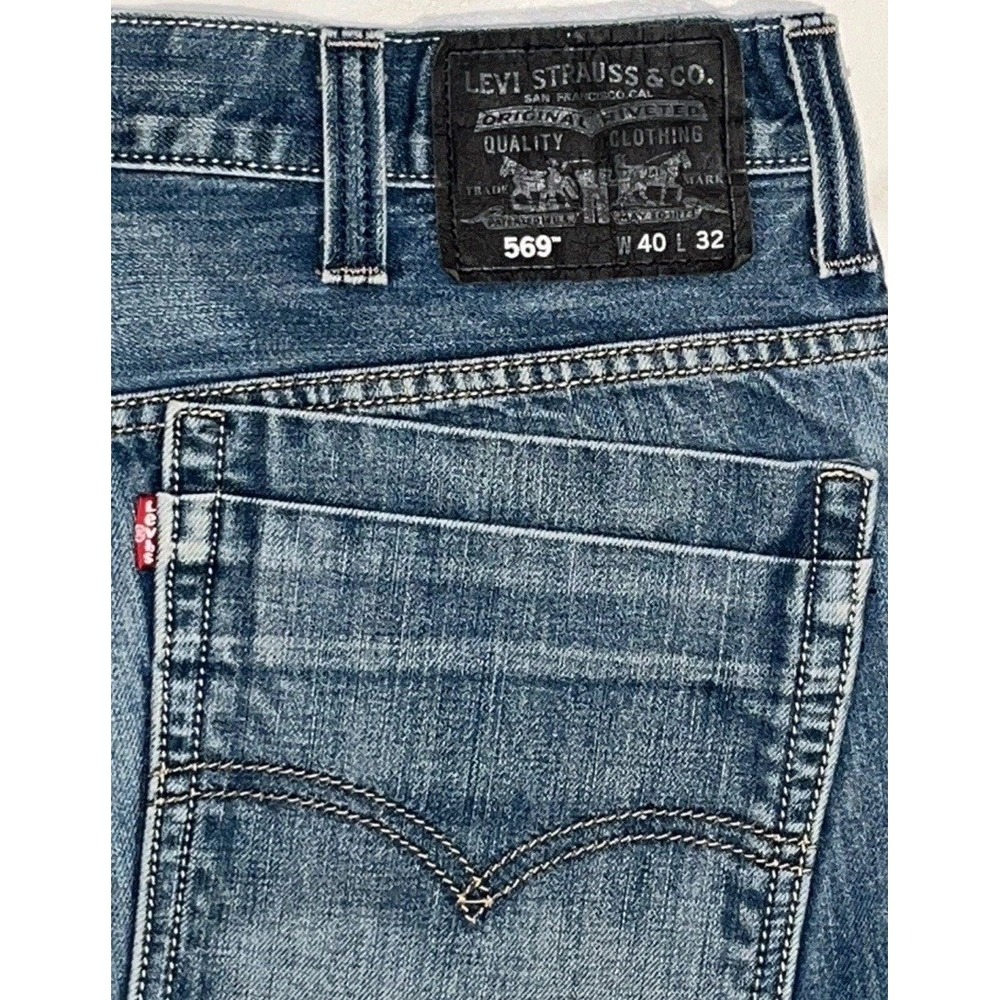 Levi's 569 Loose Straight Jeans Men's 40x32 Medium Wash Distressed Hem Y2K